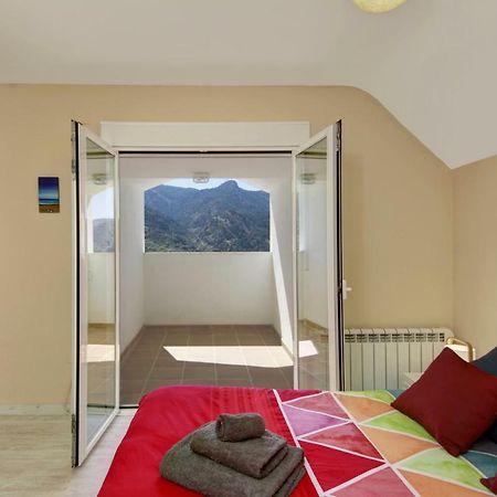 Apartmán Atico Con Chimenea En Sierra Nevada-Gueejar Sierra Exteriér fotografie